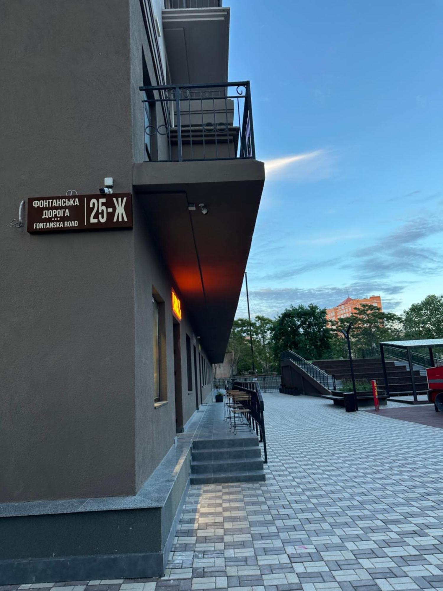 Apartments On Marshala Govorova Odesa Exterior photo